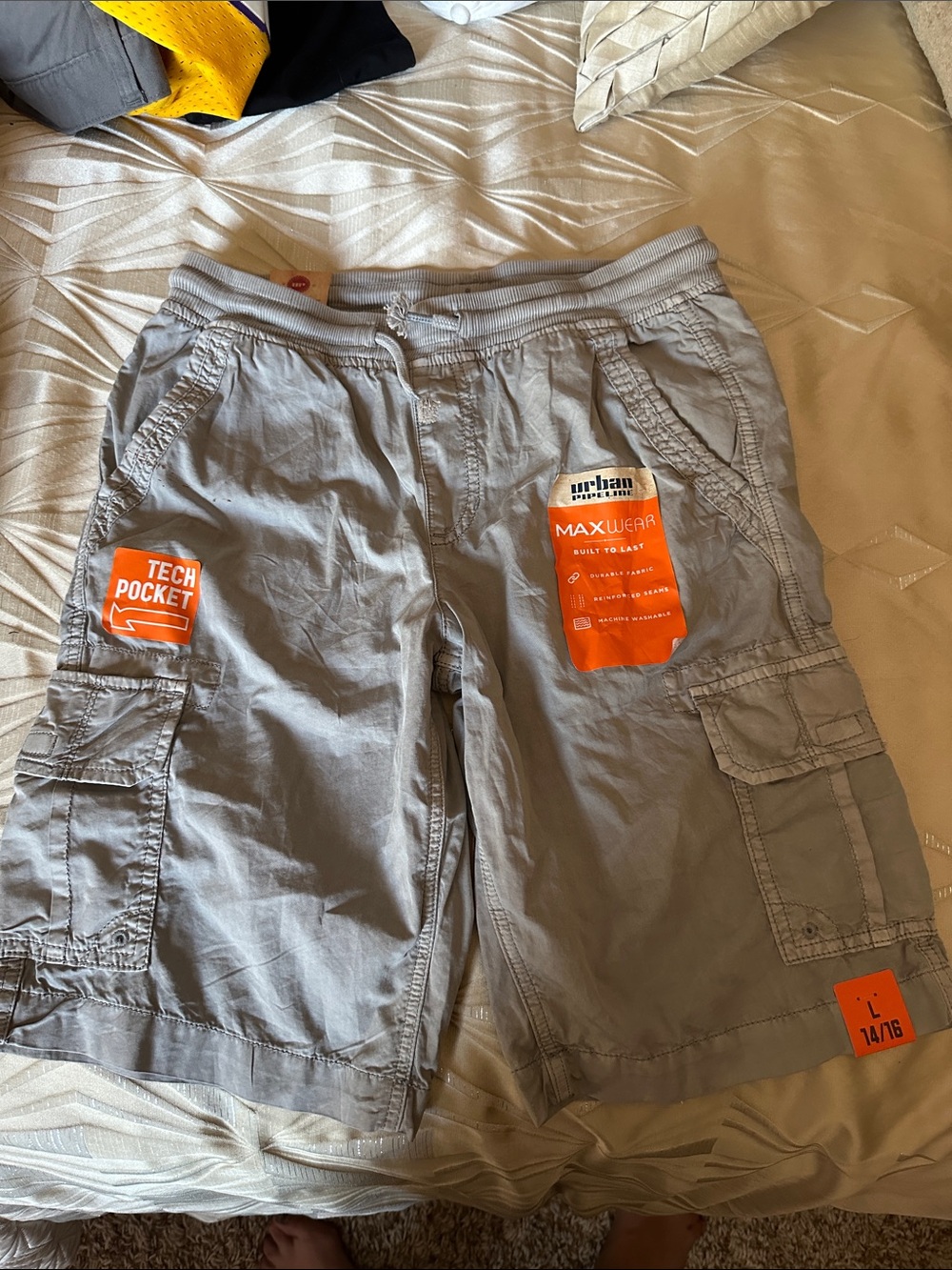 urban pipeline Light Gray Cargo Shorts with Tech Pocket